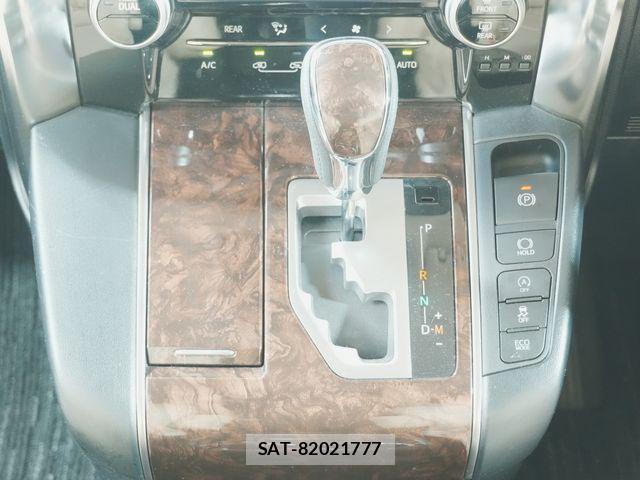 Toyota ALPHARD 2021-01 8312819-21