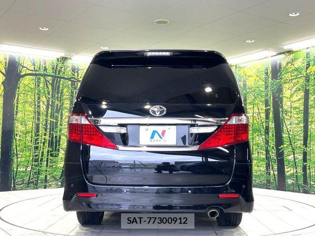 Toyota ALPHARD 2012-07 8312818-16