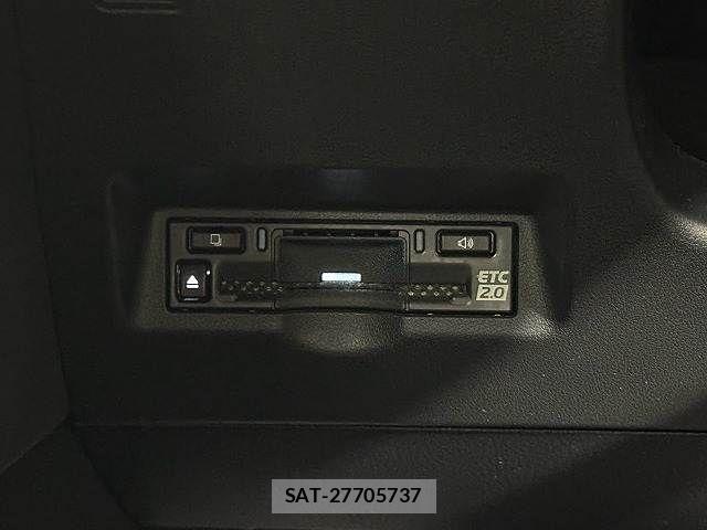 Toyota ALPHARD 2023-10 8334481-11