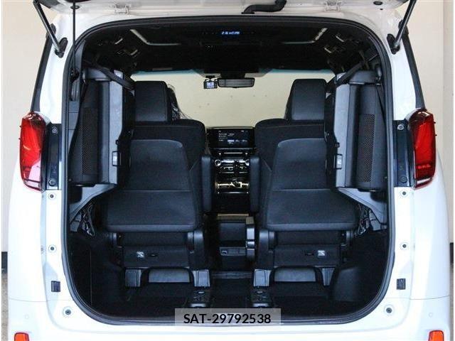 Toyota ALPHARD 2021-06 8353842-27