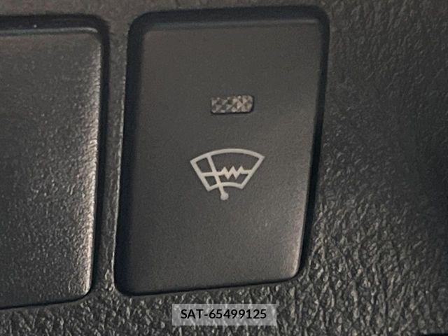 Toyota ALPHARD 2020-06 8353840-6