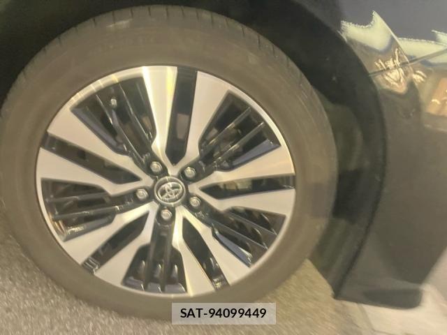 Toyota ALPHARD 2018-04 8364536-9