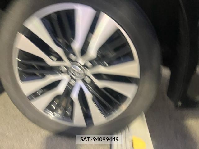 Toyota ALPHARD 2018-04 8364536-11