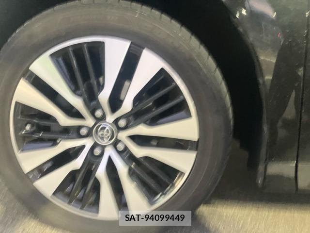 Toyota ALPHARD 2018-04 8364536-12