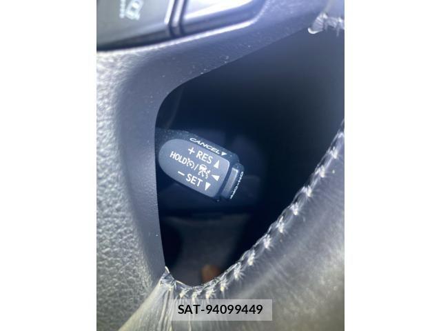 Toyota ALPHARD 2018-04 8364536-19
