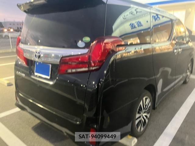 Toyota ALPHARD 2018-04 8364536-2