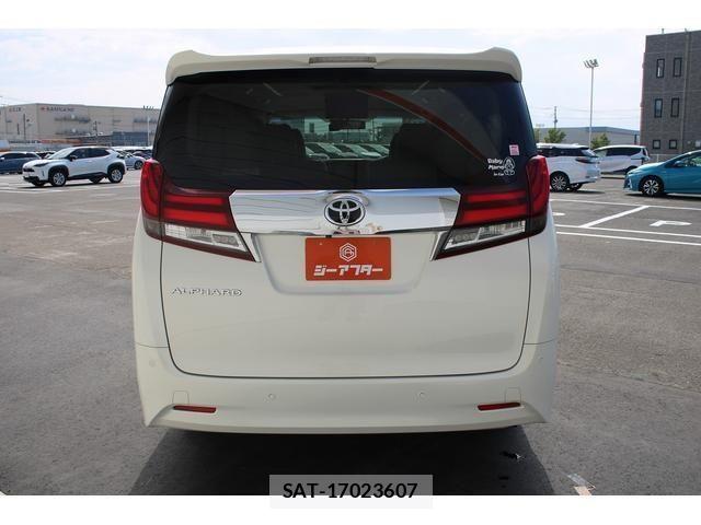 Toyota ALPHARD 2015-07 8364538-11