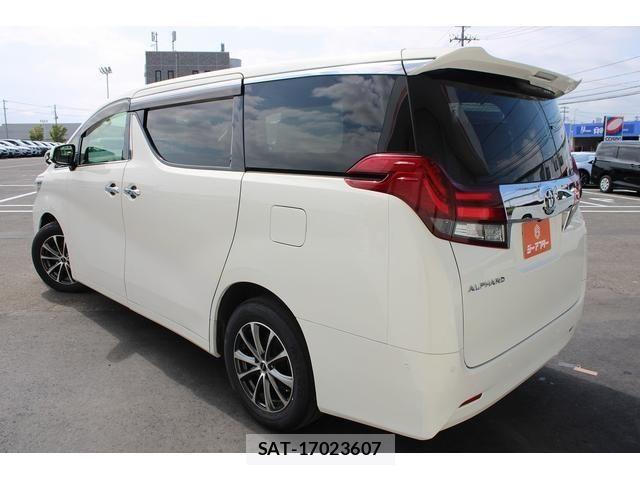 Toyota ALPHARD 2015-07 8364538-12