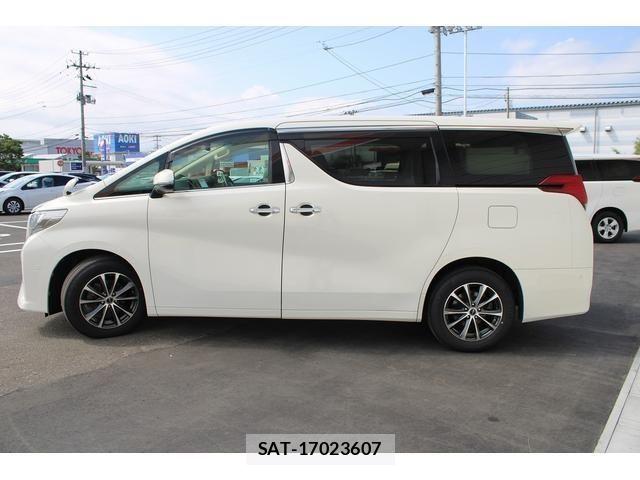 Toyota ALPHARD 2015-07 8364538-13