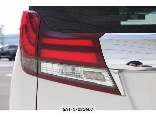 Toyota ALPHARD 2015-07 8364538-22