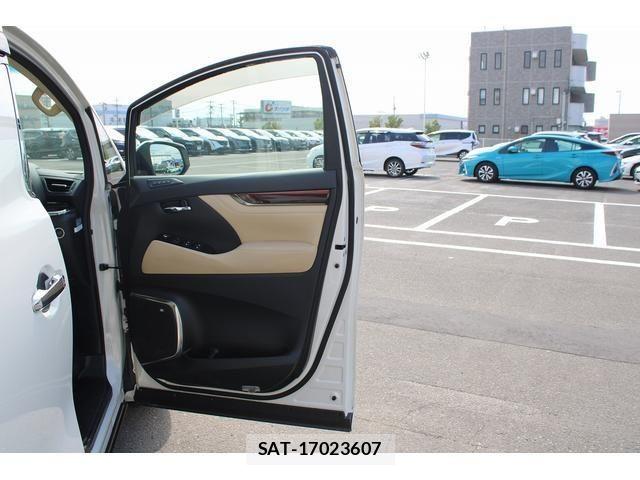 Toyota ALPHARD 2015-07 8364538-25