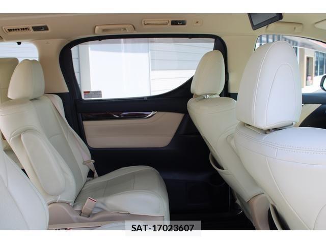 Toyota ALPHARD 2015-07 8364538-29