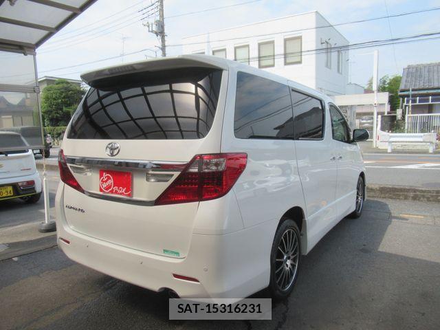 Toyota ALPHARD 2012-02 8364541-2