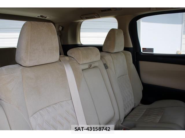 Toyota ALPHARD 2020-04 8364537-28