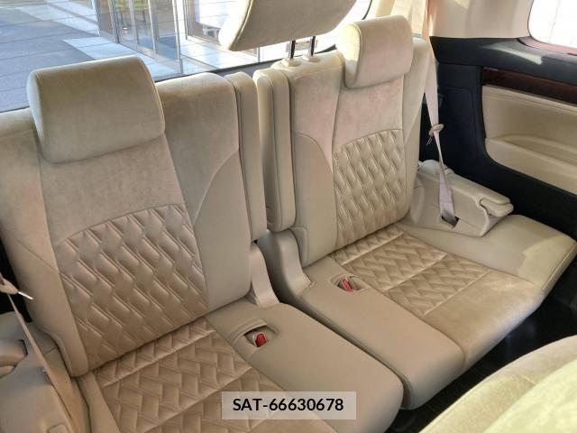 Toyota ALPHARD 2015-12 8371398-24