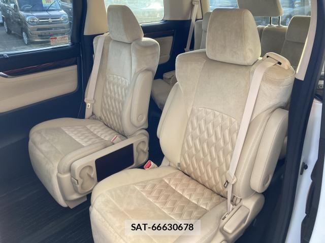 Toyota ALPHARD 2015-12 8371398-27