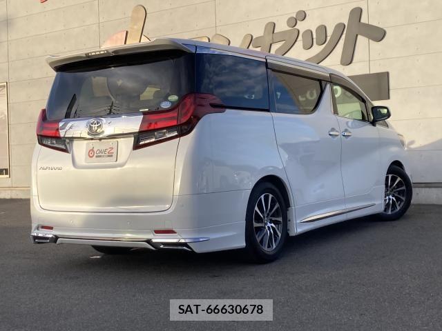Toyota ALPHARD 2015-12 8371398-2