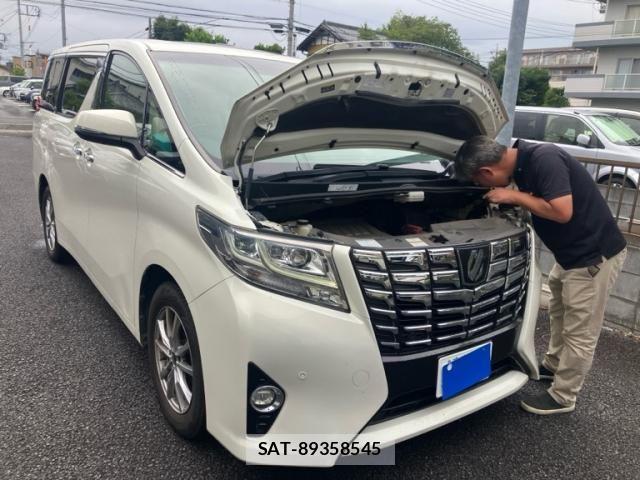 Toyota ALPHARD 2015-10 8411099-0