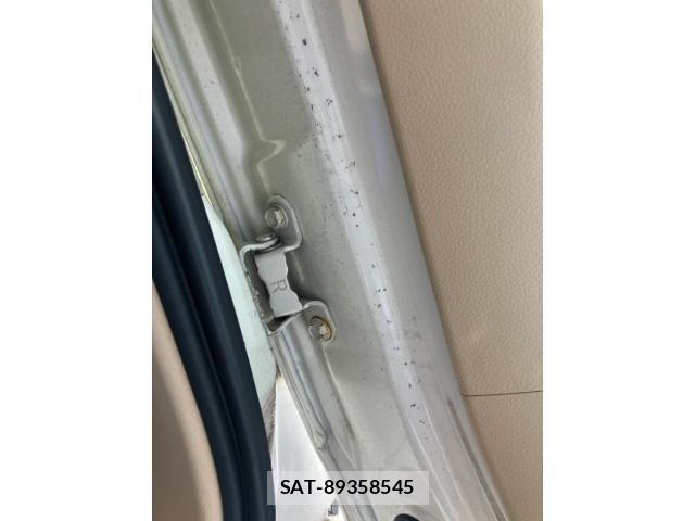 Toyota ALPHARD 2015-10 8411099-9