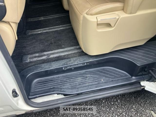 Toyota ALPHARD 2015-10 8411099-13