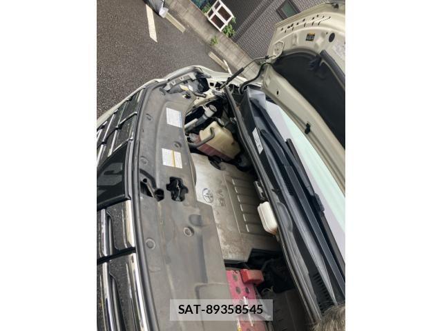 Toyota ALPHARD 2015-10 8411099-18