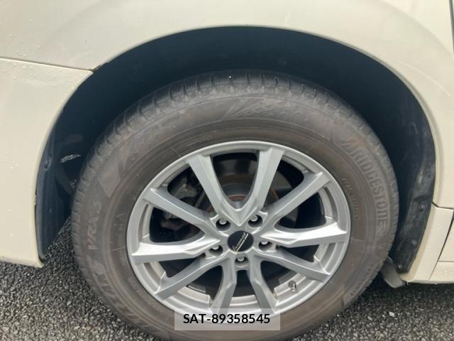 Toyota ALPHARD 2015-10 8411099-2