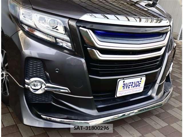 Toyota ALPHARD 2017-03 8411097-16