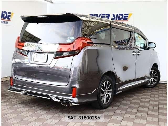 Toyota ALPHARD 2017-03 8411097-2