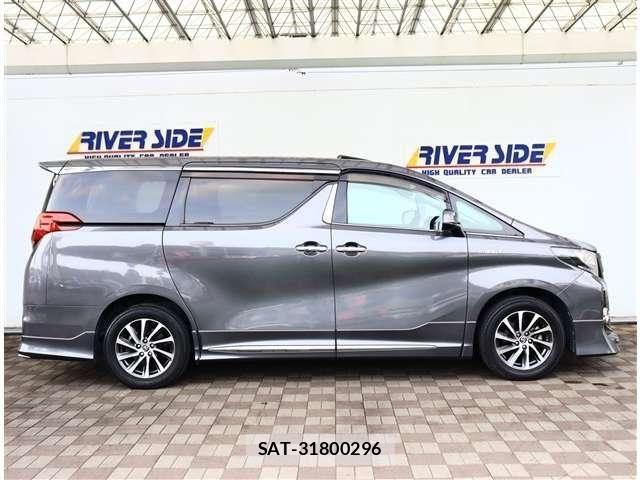 Toyota ALPHARD 2017-03 8411097-3