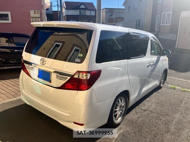 Toyota ALPHARD 2008-09 8411077-3