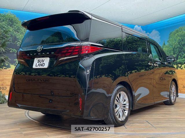 Toyota ALPHARD 2024-06 8456949-18