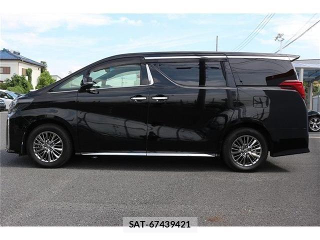Toyota ALPHARD 2019-06 8456950-10