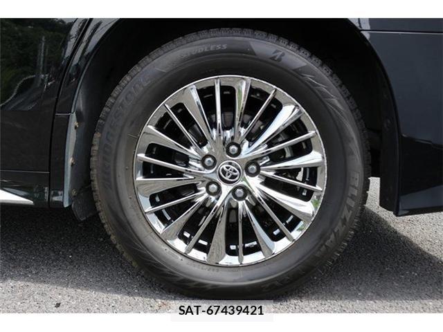Toyota ALPHARD 2019-06 8456950-13