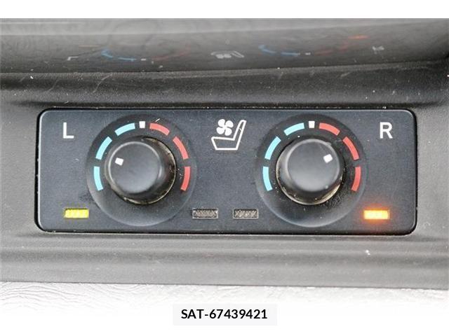 Toyota ALPHARD 2019-06 8456950-6