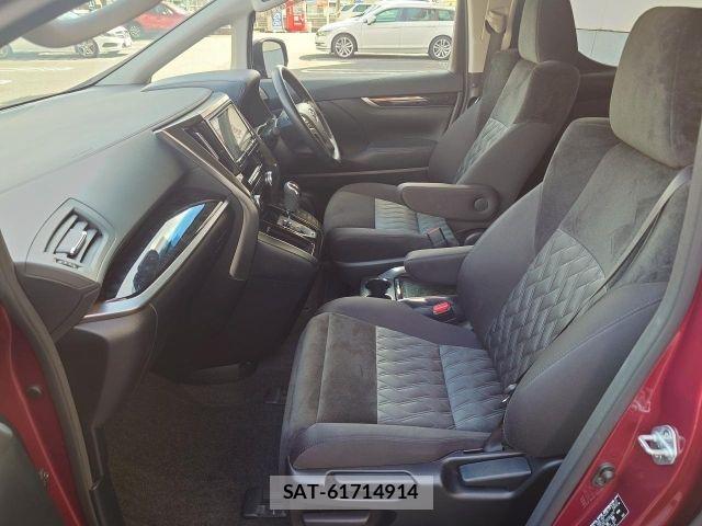 Toyota ALPHARD 2019-07 8456952-10