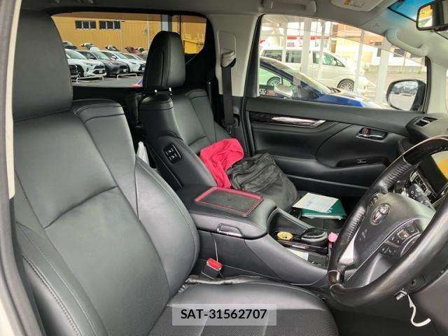 Toyota ALPHARD 2019-12 8484981-18