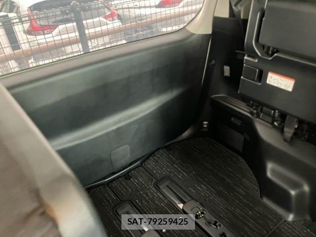 Toyota ALPHARD 2019-10 8523368-17