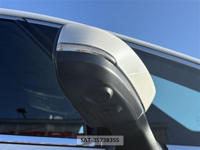 Toyota ALPHARD 2023-09 8523358-11