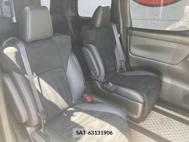 Toyota ALPHARD 2023-04 8523367-22
