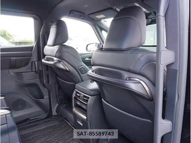 Toyota ALPHARD 2024-04 8561051-18