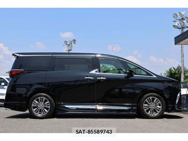 Toyota ALPHARD 2024-04 8561051-29
