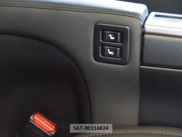 Toyota ALPHARD 2023-01 8561052-13