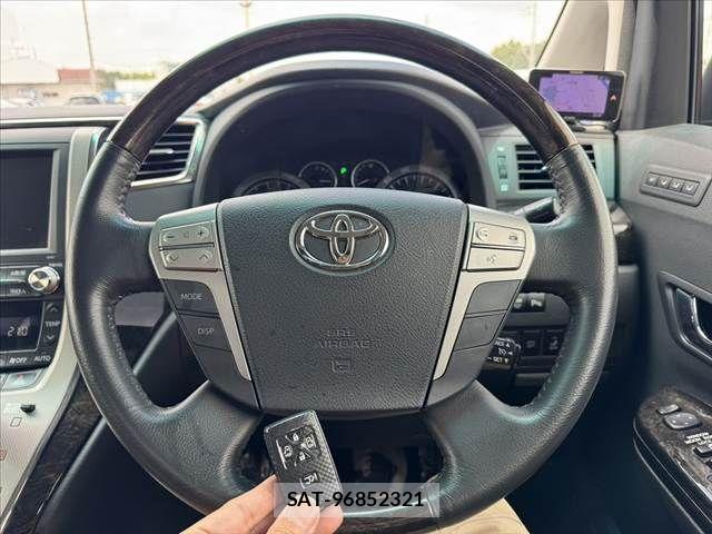 Toyota ALPHARD 2013-02 8561053-6