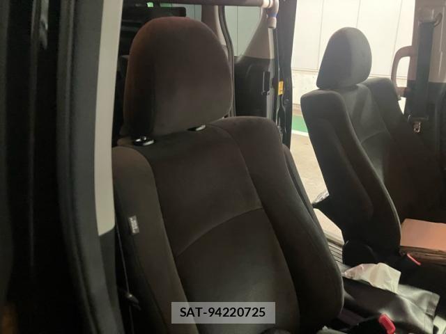 Toyota ALPHARD 2010-05 8625675-12