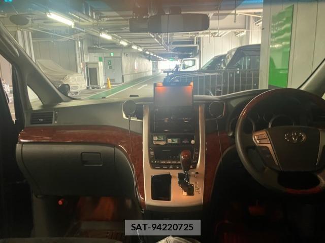 Toyota ALPHARD 2010-05 8625675-24