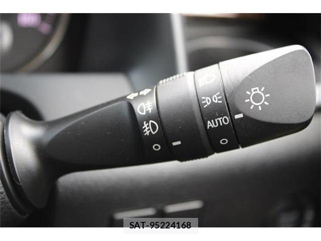 Toyota ALPHARD 2018-06 8625672-29