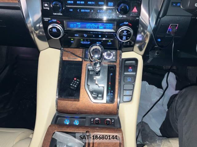 Toyota ALPHARD 2015-11 8625676-24