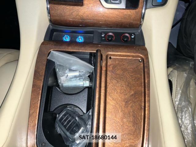 Toyota ALPHARD 2015-11 8625676-25