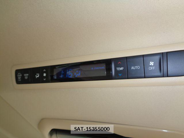 Toyota ALPHARD 2017-07 8685112-23