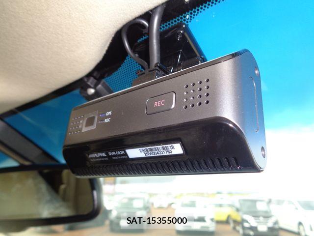 Toyota ALPHARD 2017-07 8685112-24